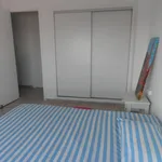 Rent a room in Valencia']