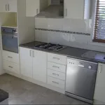 Rent 3 bedroom house in  Maryborough VIC 3465                        