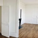 Appartement de 118 m² avec 4 chambre(s) en location à Poitiers