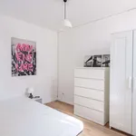 Rent 2 bedroom apartment of 39 m² in Marseille