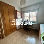 Rent 4 bedroom apartment of 250 m² in Alcalá de Henares