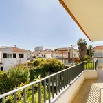 Rent 5 bedroom apartment of 195 m² in Cascais