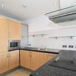 Rent 2 bedroom flat in Nottingham