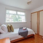 Rent 4 bedroom flat of 88 m² in Edinburgh