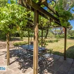 Rent 6 bedroom house of 550 m² in Rome