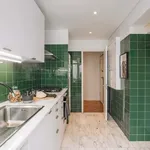 Rent 4 bedroom apartment of 80 m² in Lisboa