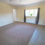 Flat to rent in Langham Crescent, Billericay CM12