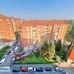 Rent 3 bedroom apartment of 75 m² in Milan