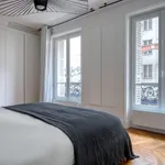 Rent 3 bedroom apartment of 117 m² in paris