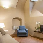 Rent 1 bedroom apartment of 55 m² in Florence