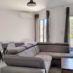 Appartement de 83 m² avec 3 chambre(s) en location à Ajaccio