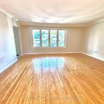 Rent 3 bedroom house in Toronto (Pleasant View)