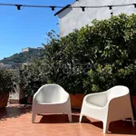 Rent 2 bedroom apartment of 100 m² in Napoli