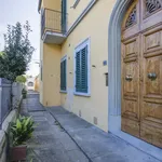 Rent 2 bedroom apartment of 45 m² in Florence