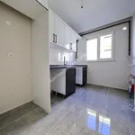 Rent 4 bedroom apartment of 78 m² in İstanbul