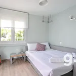 Rent 3 bedroom house of 90 m² in Βουλιαγμένη