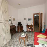 Rent 5 bedroom apartment of 100 m² in Genoa