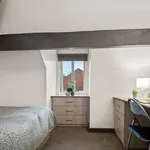 Rent 5 bedroom apartment in Yorkshire And The Humber