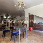 Rent 10 bedroom house of 385 m² in Guidonia Montecelio