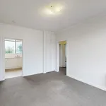 Rent 2 bedroom apartment in St Kilda East