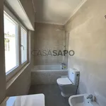 Rent 4 bedroom house of 200 m² in Lisbon