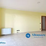 Affitto 4 camera appartamento di 130 m² in Bari