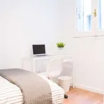 Rent a room of 140 m² in madrid