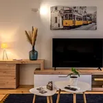 Rent 4 bedroom apartment of 62 m² in Lisboa