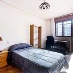 Alquilo 3 dormitorio apartamento de 105 m² en Oviedo