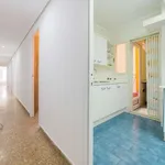 Rent a room of 150 m² in valencia