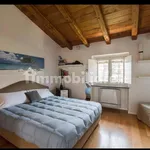 Rent 5 bedroom house of 442 m² in Formello