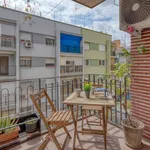 Rent a room of 80 m² in valencia