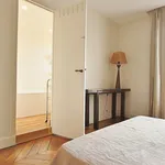 Appartement de 70 m² avec 2 chambre(s) en location à Paris