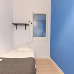 Rent 5 bedroom apartment in Barcelona