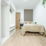 Rent 7 bedroom apartment in Valencia