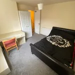 Rent 7 bedroom house in East Midlands