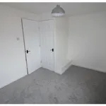 Rent 2 bedroom flat in Yorkshire And The Humber