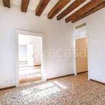 Rent 5 bedroom apartment of 119 m² in Venezia