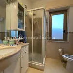 Rent 5 bedroom apartment of 85 m² in Pescara