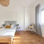 Rent a room in lisbon