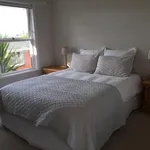 Rent 2 bedroom house in Mairangi Bay