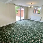 Rent 3 bedroom flat in Swansea