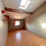 Maison de 138 m² avec 4 chambre(s) en location à Sénas