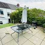 Rent 3 bedroom apartment in Wales