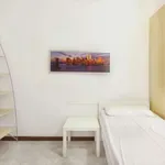 Rent a room in milan