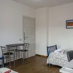 Rent 2 bedroom apartment of 85 m² in rome