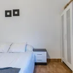 Rent 4 bedroom apartment in Valencia