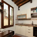 Rent 2 bedroom apartment of 90 m² in Florence