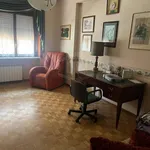 Rent 5 bedroom apartment of 135 m² in Naples