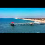 Rent 4 bedroom house in Huntington Beach